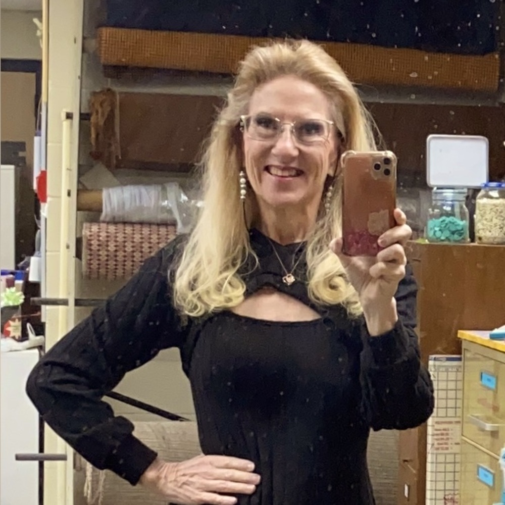 Meet your Posher, Michele